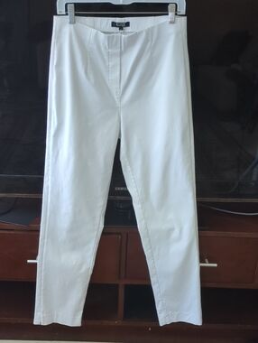 White Skinny Women's Pants, Size 6.
